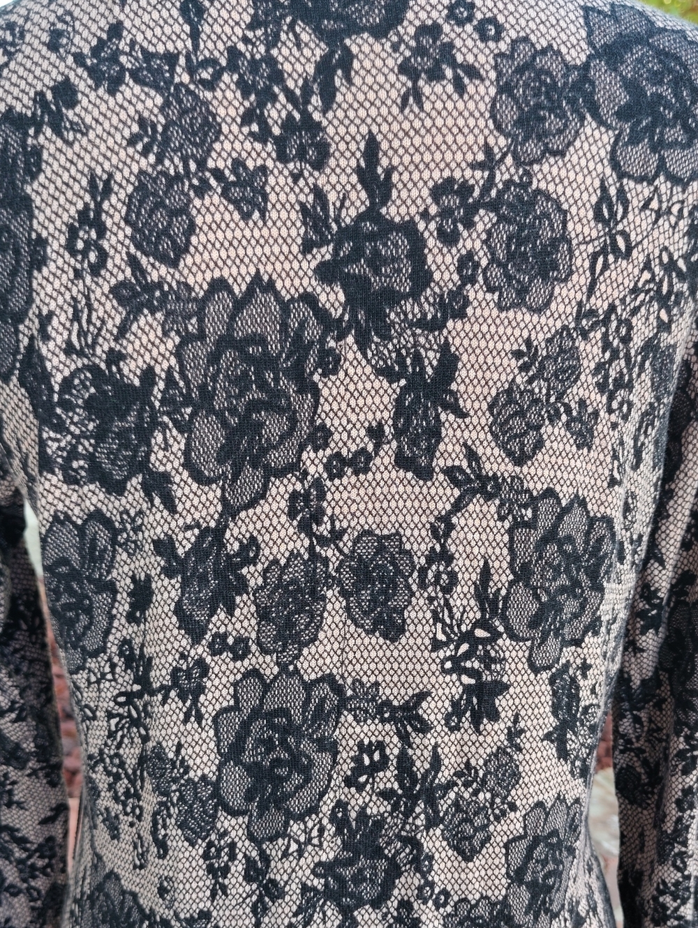 Twelve by Twelve Dark Floral Lace Trim Zip Fitted Cardigan Top Size M Whimsigoth - Picture 10 of 16